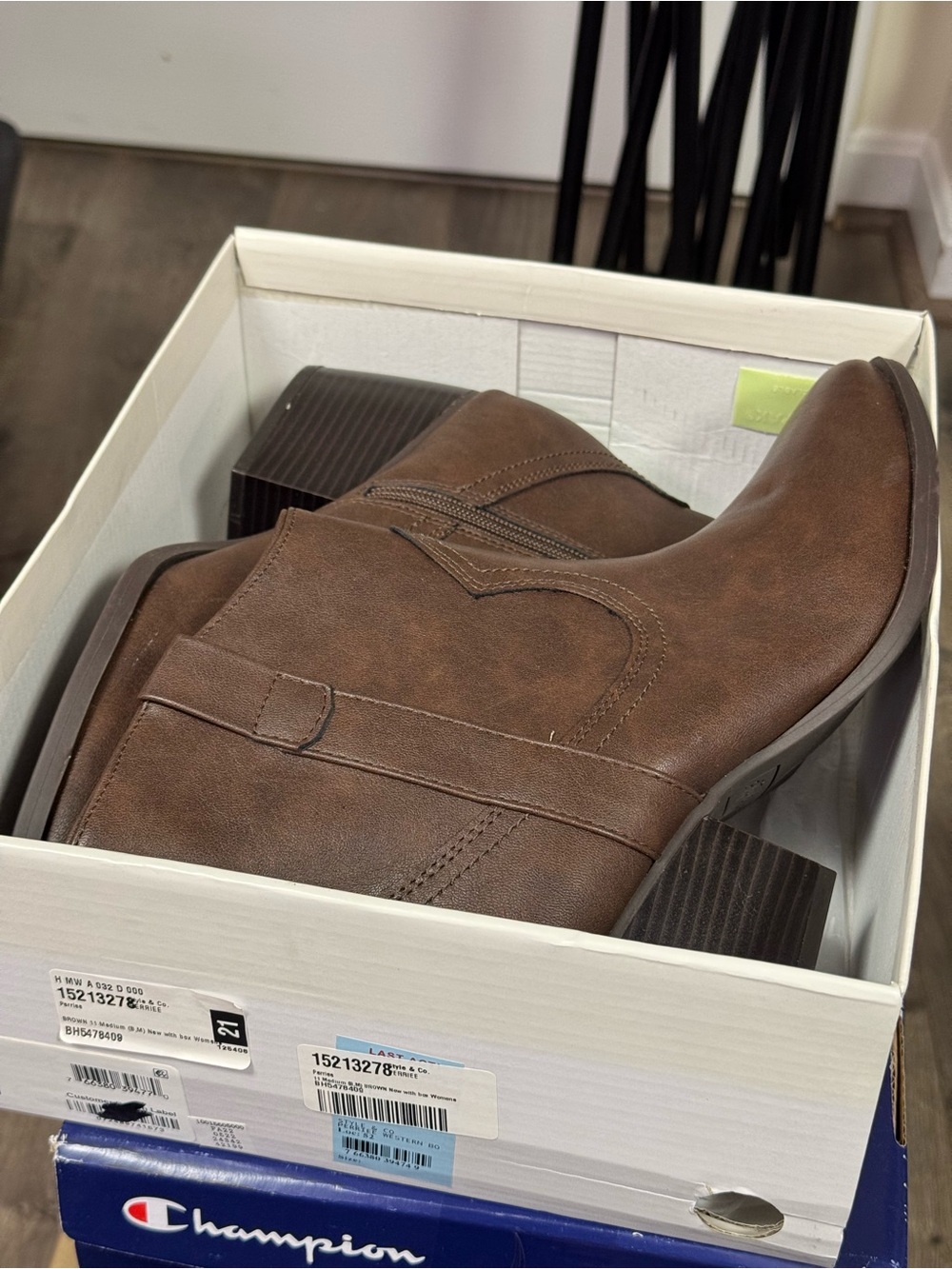 STYLE & CO Cowboy Western Boots Size 11 Brown Faux Leather Macy's NEW $80 msrp - Picture 6 of 12